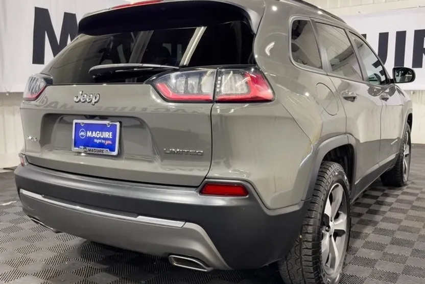 2022 Jeep Cherokee Limited photo 1