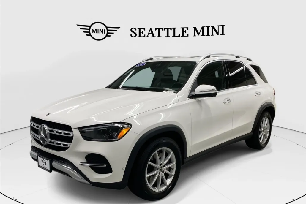 2024 Mercedes Benz GLE 450e photo 1