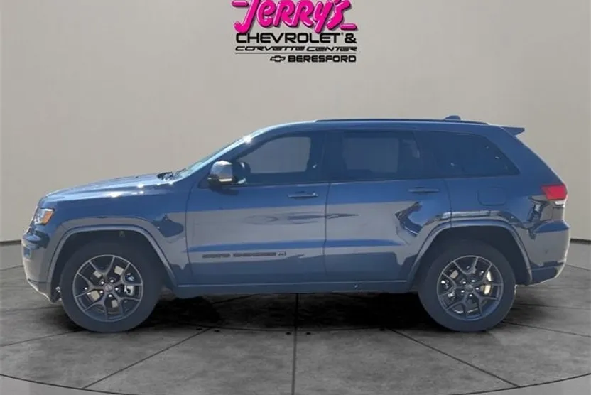 2021 Jeep Grand Cherokee Limited photo 1