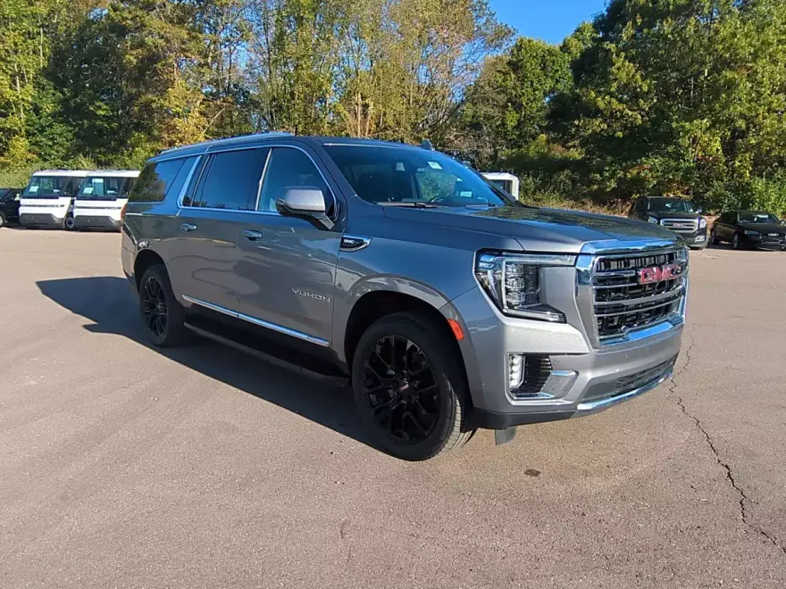 2022 Gmc Yukon XL SLT photo 1