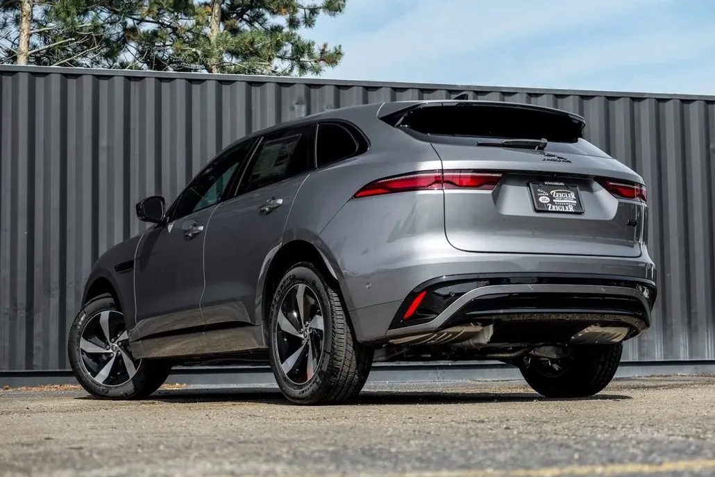 2026 Jaguar F-PACE P250 R-Dynamic S photo 1