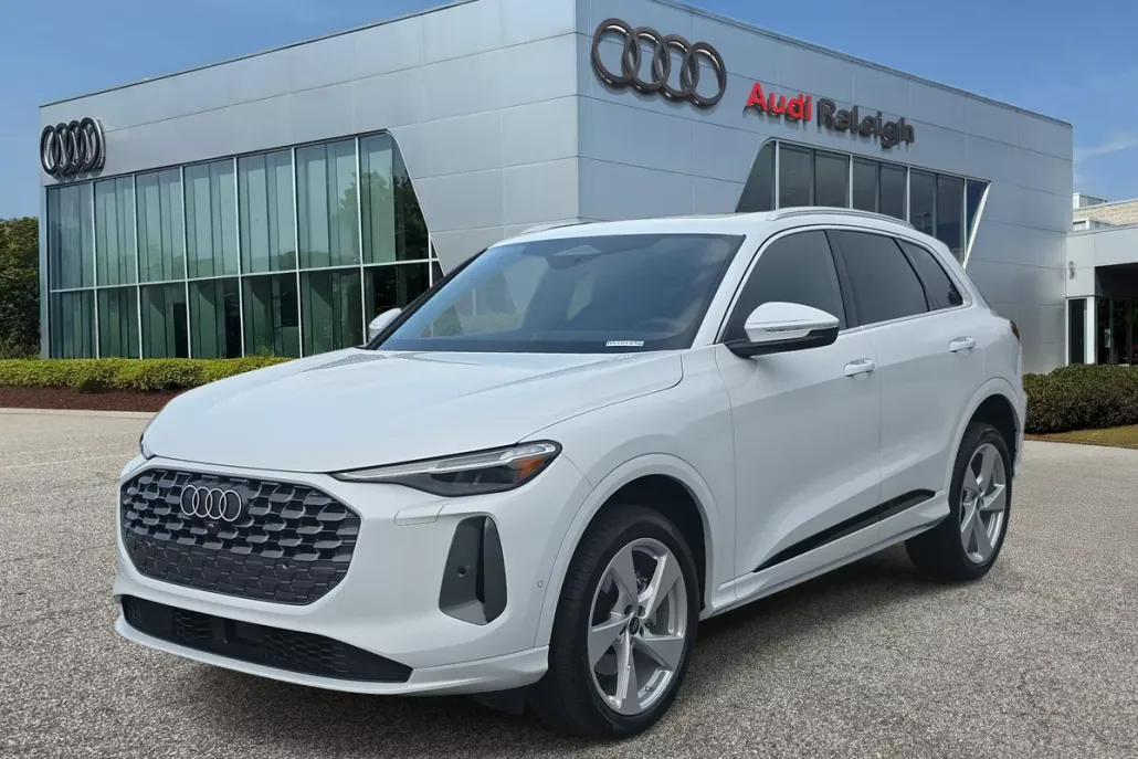 2025 Audi Q5 2.0T Premium Plus photo 1