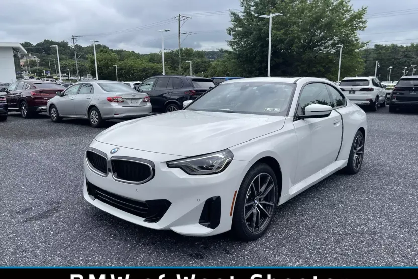2025 Bmw 230i xDrive Coupe photo 1