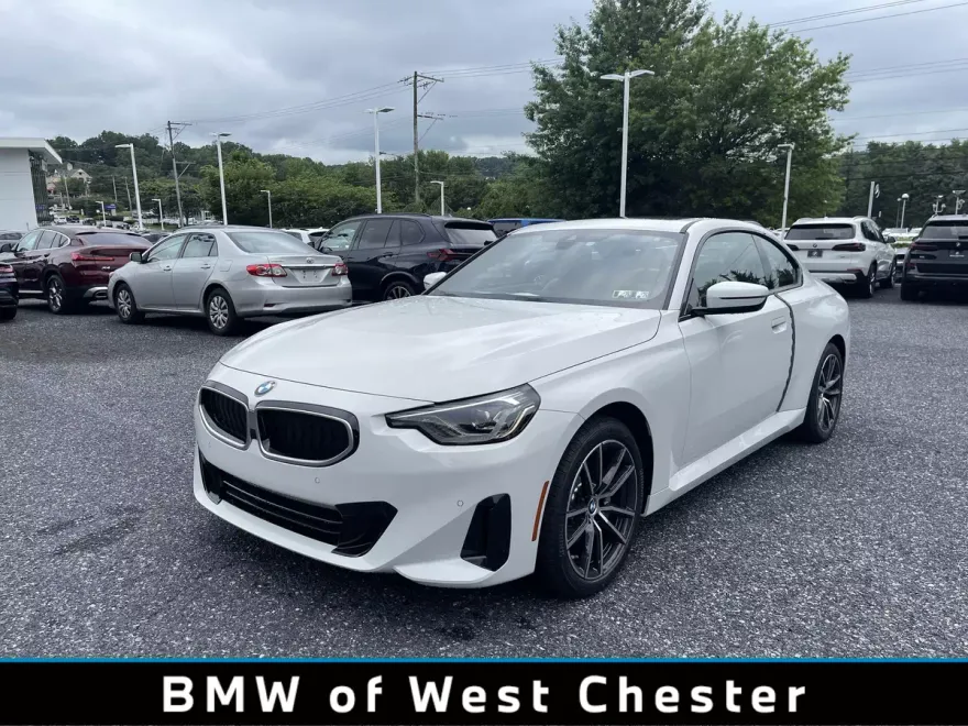 2025 Bmw 230i xDrive Coupe photo 1