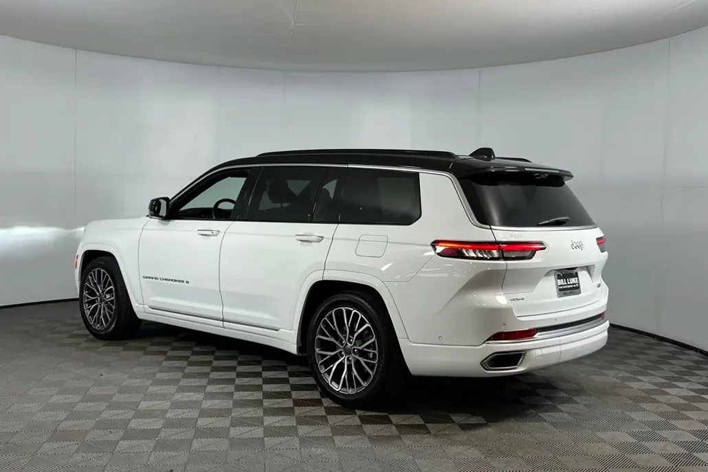 2024 Jeep Grand Cherokee L Summit Reserve photo 1