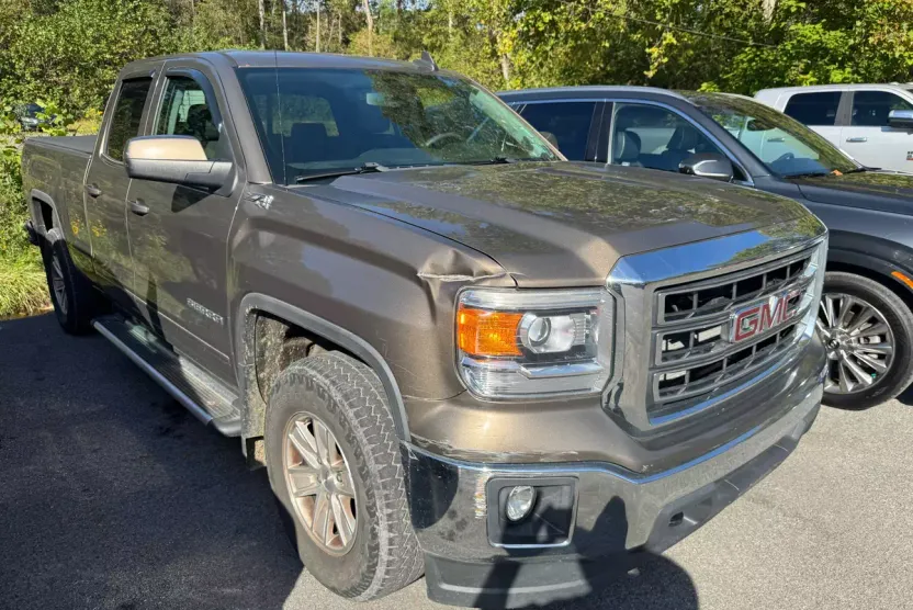 2015 Gmc Sierra 1500 SLE photo 1