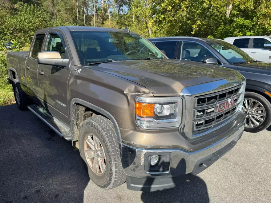 2015 Gmc Sierra 1500 SLE photo 1