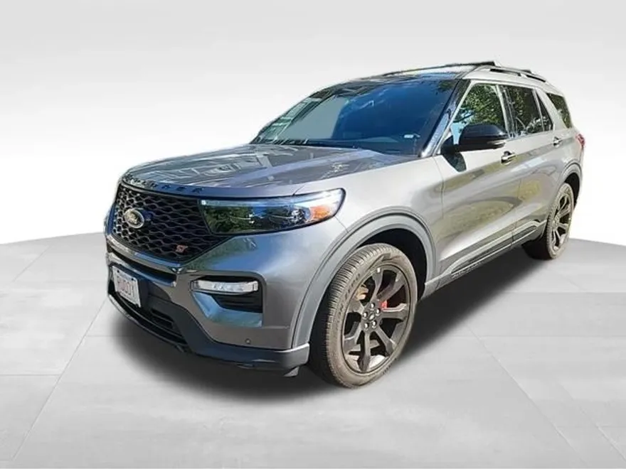 2022 Ford Explorer ST photo 1
