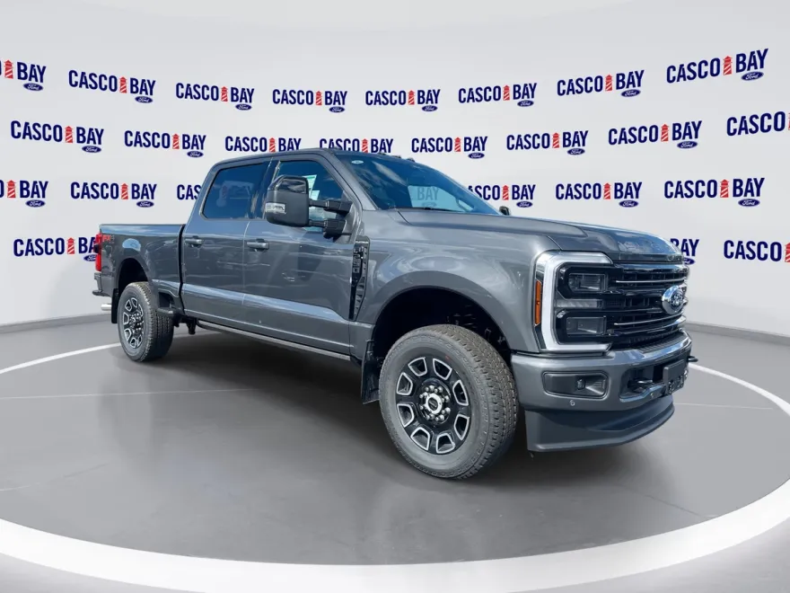 2026 Ford F-250 Platinum photo 1