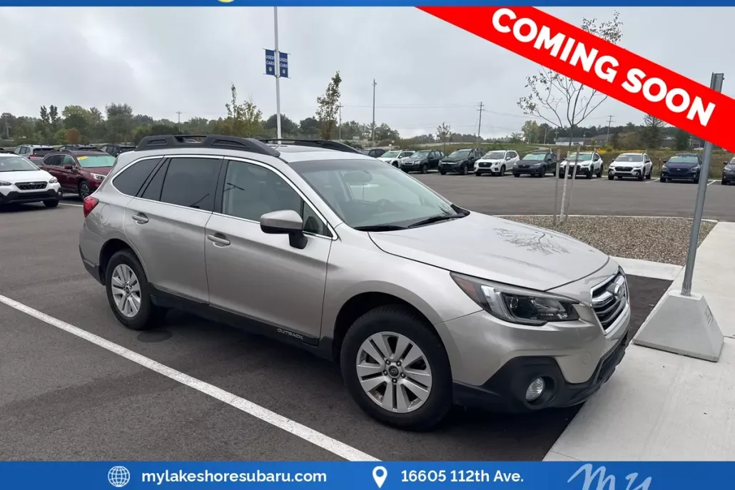 2018 Subaru Outback 2.5i Premium photo 1