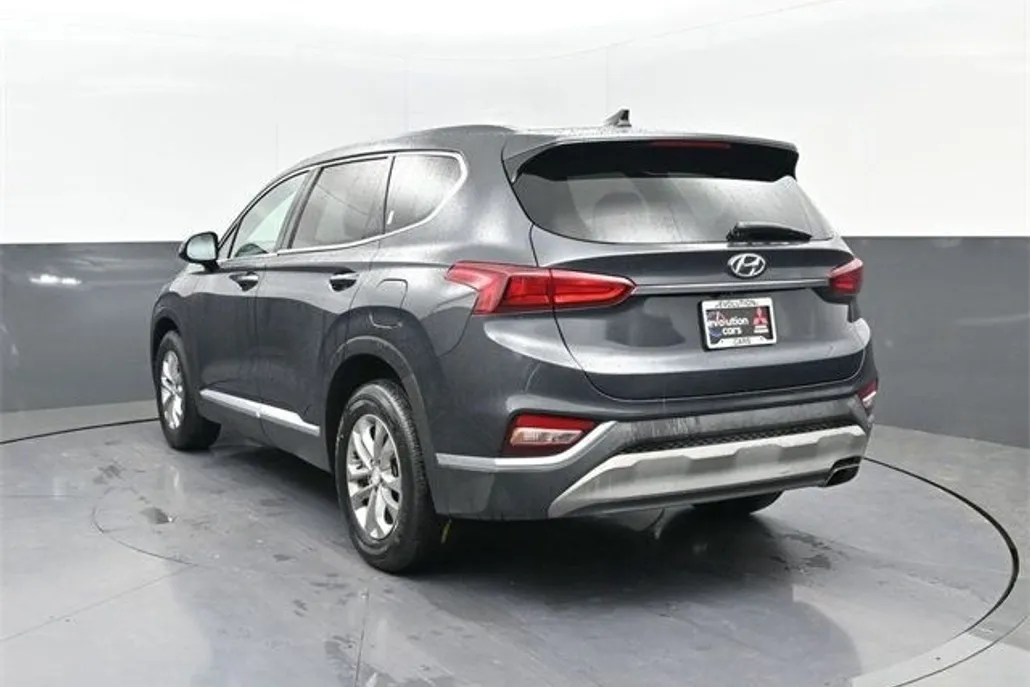2020 Hyundai Santa Fe SEL photo 1