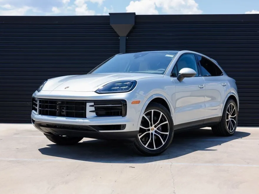 2025 Porsche Cayenne Coupe photo 1