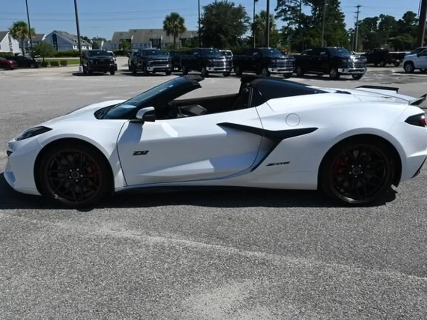 2023 Chevrolet Corvette Z06 3LZ photo 1