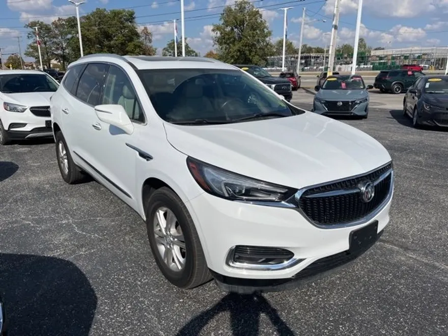 2018 Buick Enclave Essence photo 1