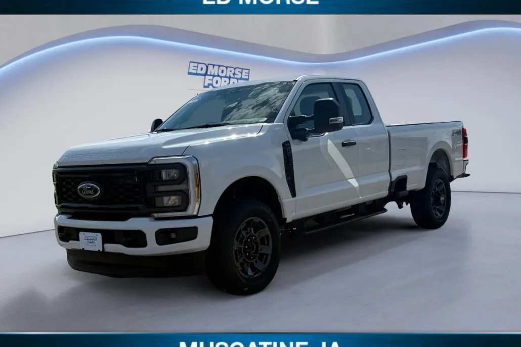 2025 Ford F-350 XL photo 1
