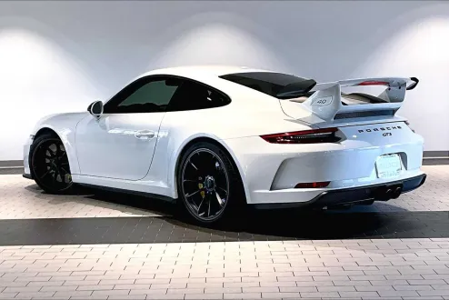 2018 Porsche 911 GT3 Coupe photo 3