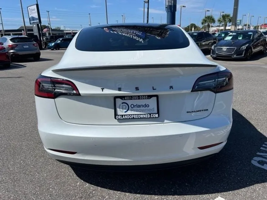 2022 Tesla Model 3 Performance photo 7