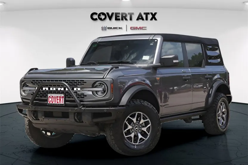 2023 Ford Bronco Badlands photo 1