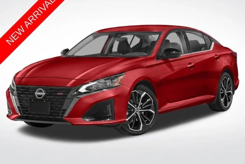 2023 Nissan Altima 2.5 SR photo 1