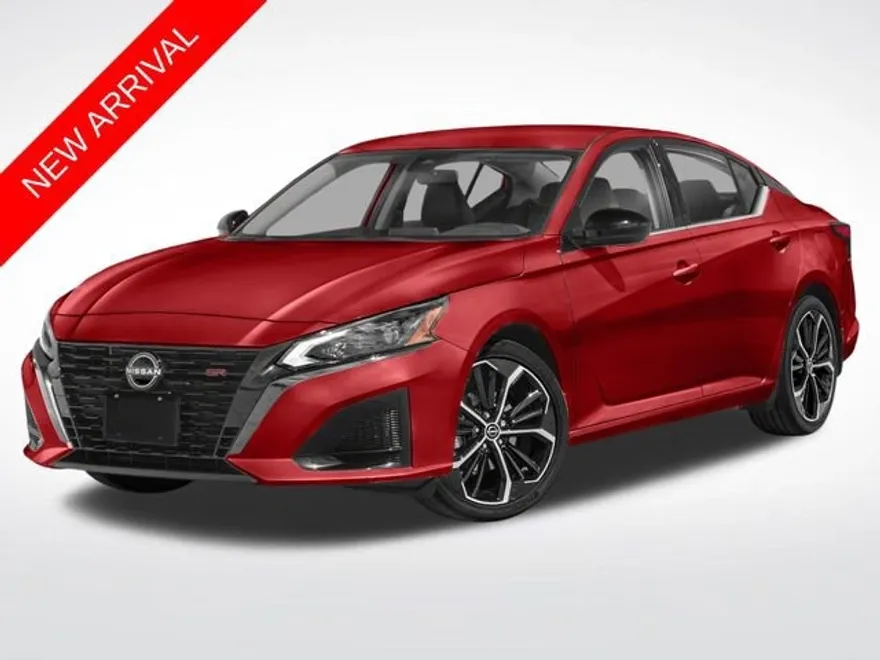 2023 Nissan Altima 2.5 SR photo 1