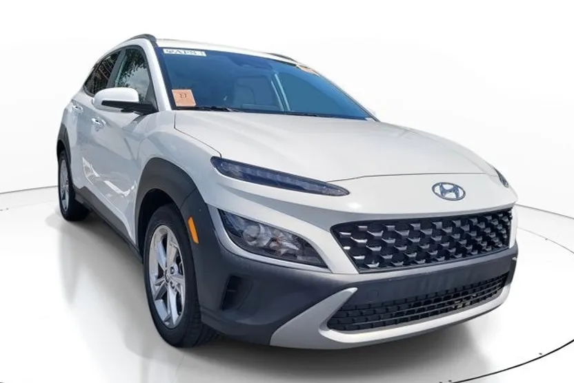 2023 Hyundai Kona SEL photo 1