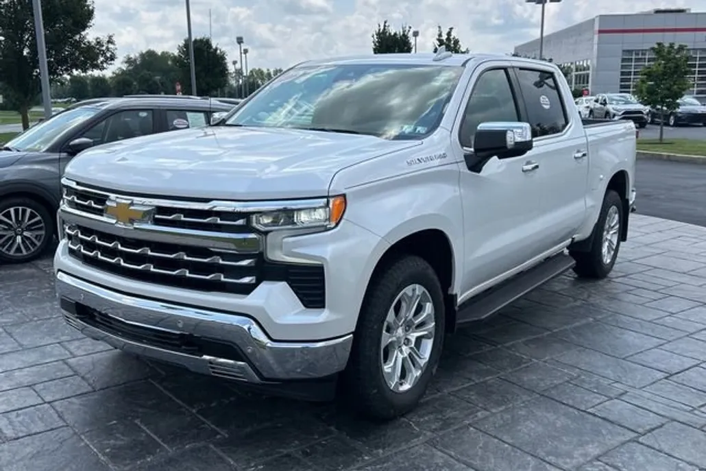 2022 Chevrolet Silverado 1500 LTZ photo 1