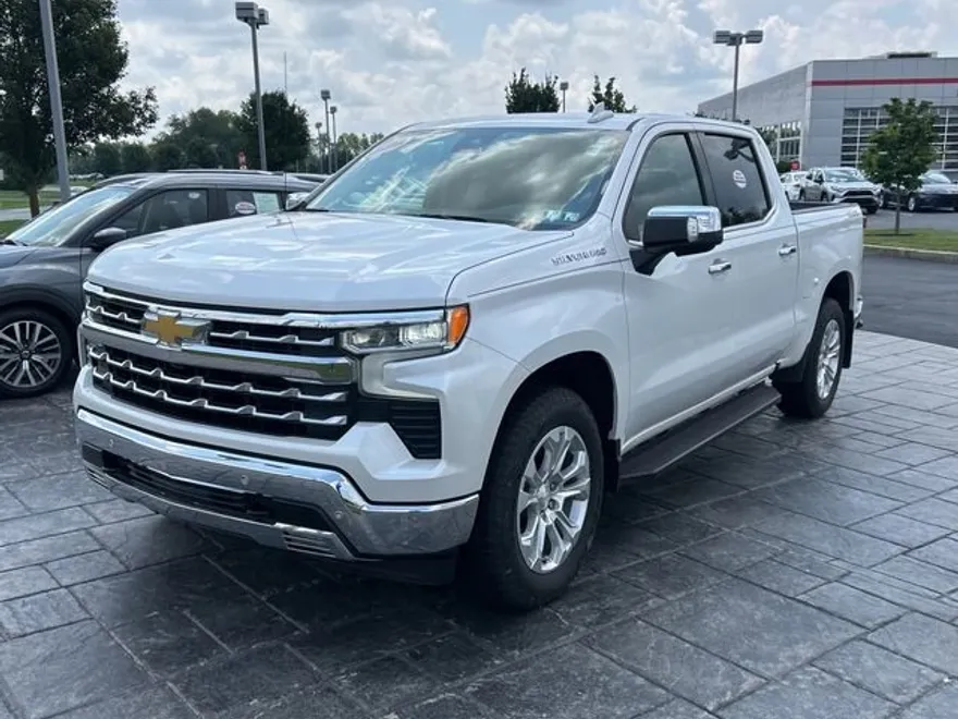 2022 Chevrolet Silverado 1500 LTZ photo 1