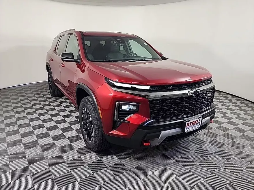 2026 Chevrolet Traverse Z71 photo 1