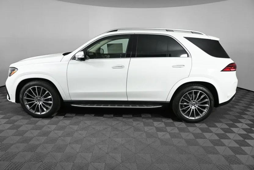 2026 Mercedes Benz GLE 450 4MATIC photo 1