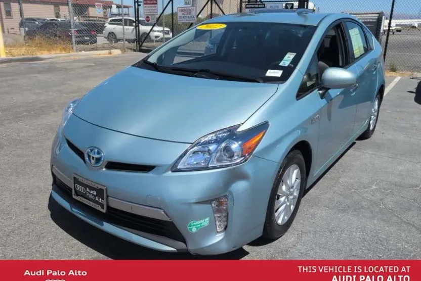 2012 Toyota Prius Plug-in photo 1