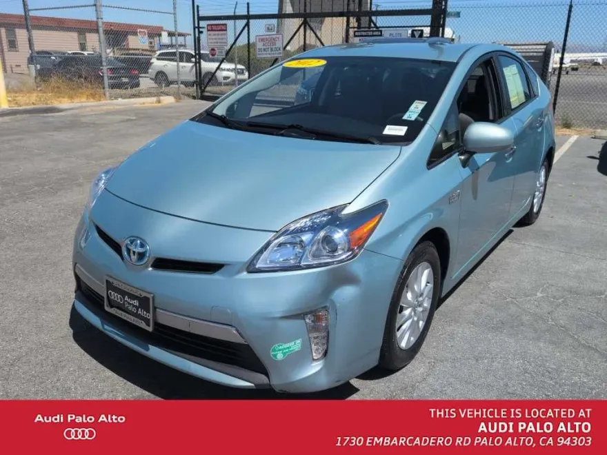 2012 Toyota Prius Plug-in photo 1
