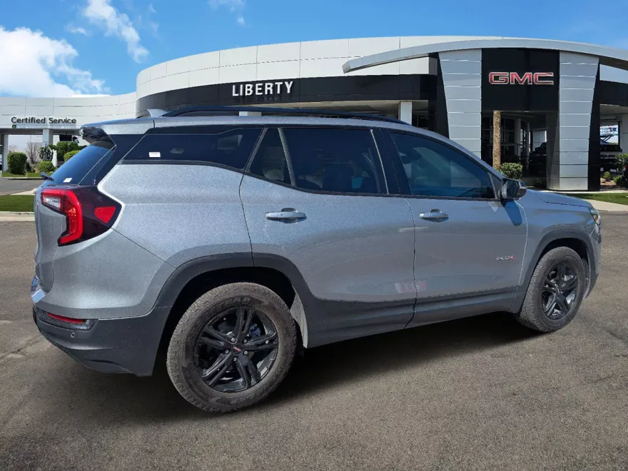 2024 Gmc Terrain AT4 photo 1