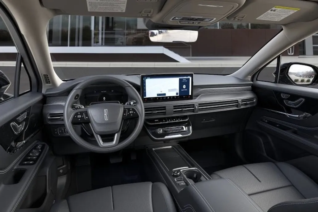2025 Lincoln Corsair Grand Touring photo 1