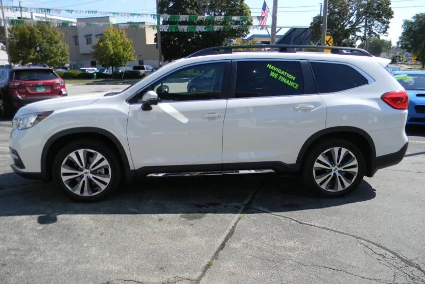 2019 Subaru Ascent Limited photo 1