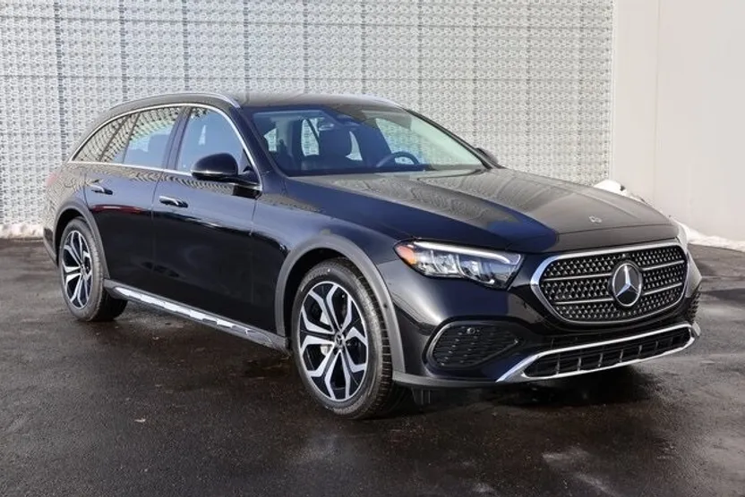 2025 Mercedes Benz E 450 4MATIC All-Terrain Wagon photo 1