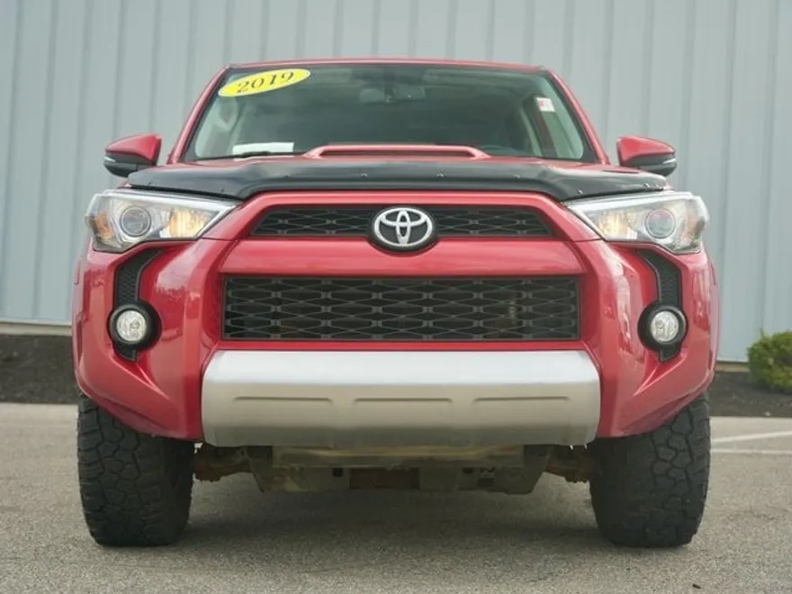 2019 Toyota 4Runner TRD Off-Road Premium photo 2