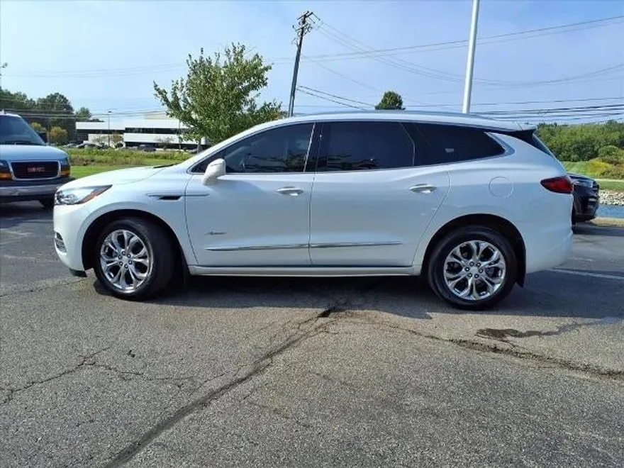 2020 Buick Enclave Avenir photo 1