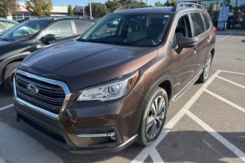 2021 Subaru Ascent Limited photo 1