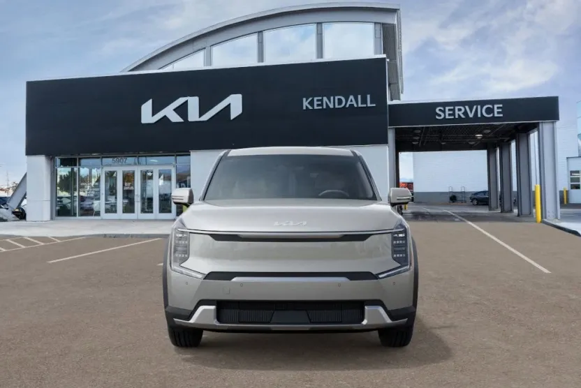 2026 Kia EV9 Light photo 1