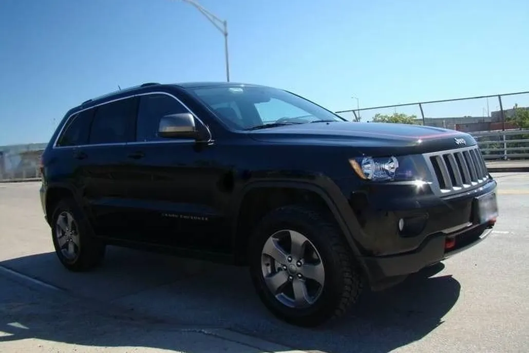 2013 Jeep Grand Cherokee Trailhawk photo 1