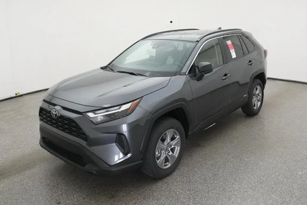 2025 Toyota RAV4 Hybrid LE photo 1