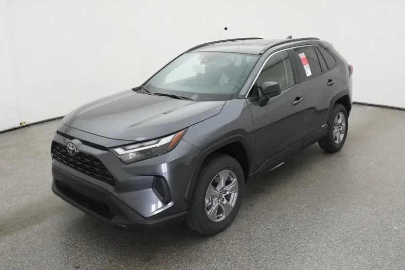 2025 Toyota RAV4 Hybrid LE photo 1