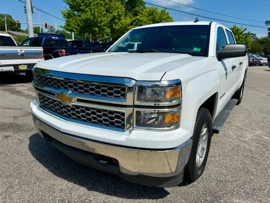 2014 Chevrolet Silverado 1500 LT photo 1