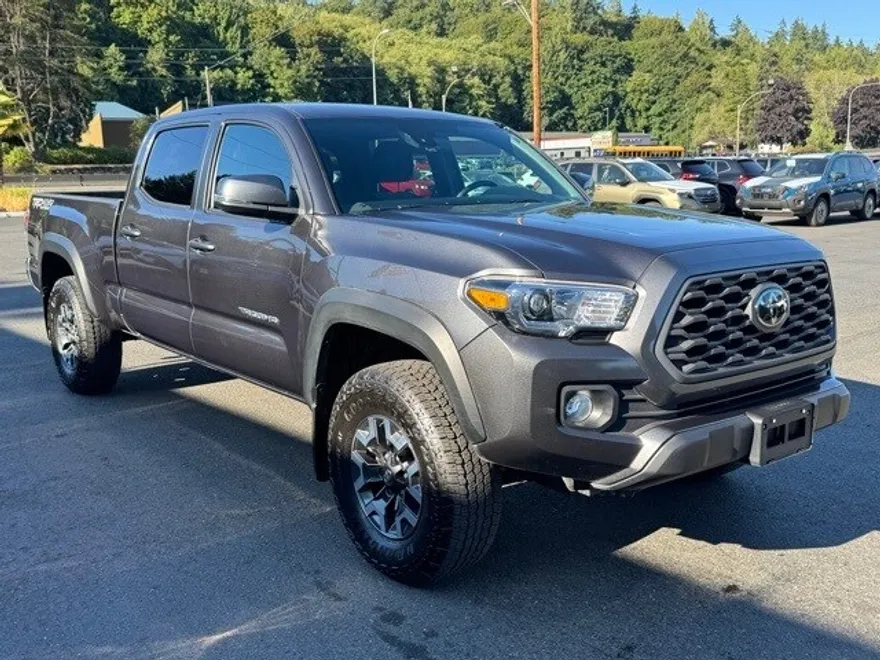 2022 Toyota Tacoma TRD Off-Road photo 1