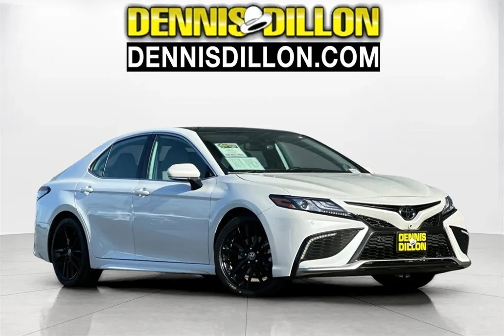 2023 Toyota Camry XSE V6 photo 1