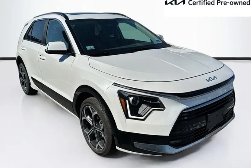 2024 Kia Niro EX Touring photo 1