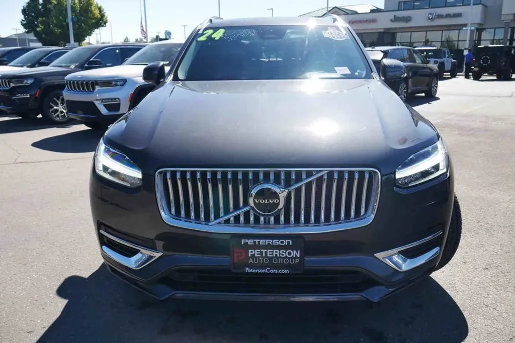 2024 Volvo XC90 Plus photo 1