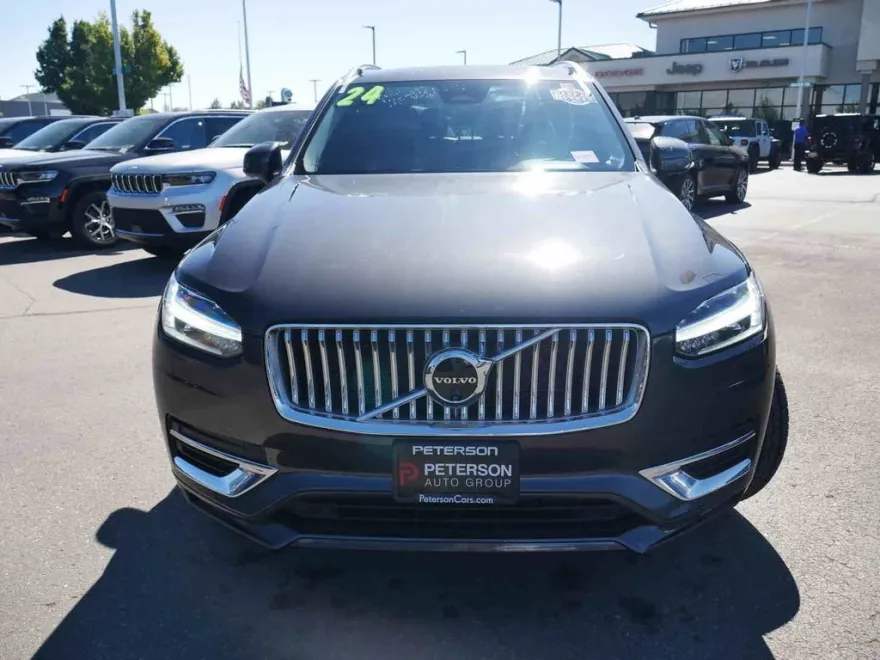 2024 Volvo XC90 Plus photo 1