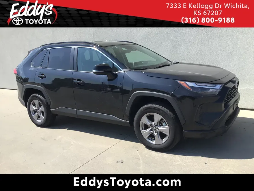 2024 Toyota RAV4 Hybrid XLE photo 1