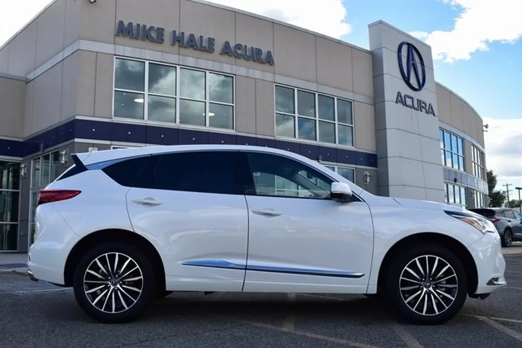 2025 Acura RDX Advance photo 1